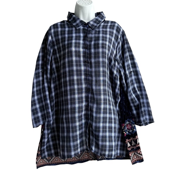 ANDREE By UNIT Plaid Velvet Button-Up Tunic Shirt Embroidered Roll-tab Plus 1X - Picture 1 of 4